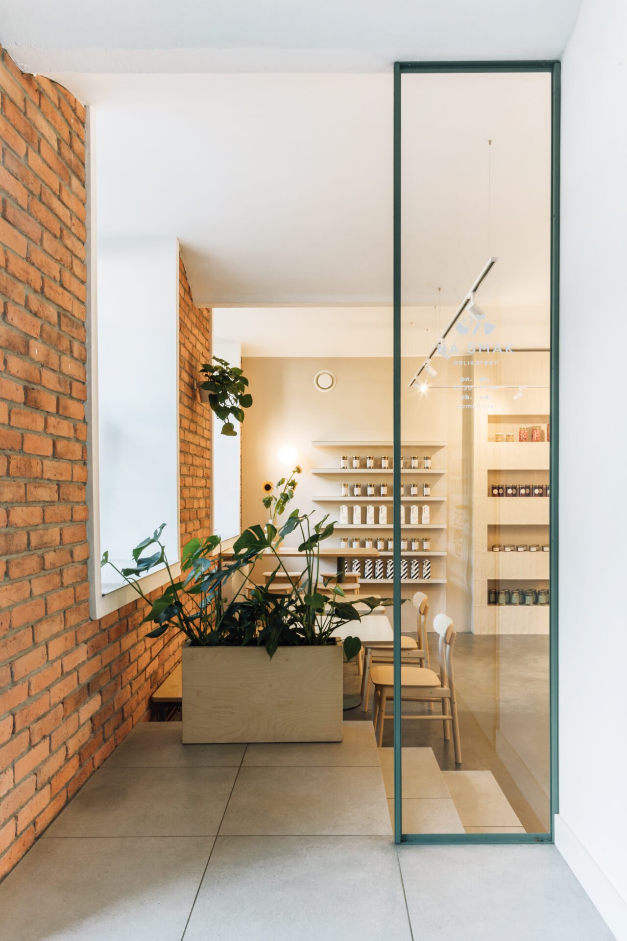 NA SMAK delikatesy - Joanna Kubieniec i Katarzyna Długosz - Biuro architektoniczne w Katowicach